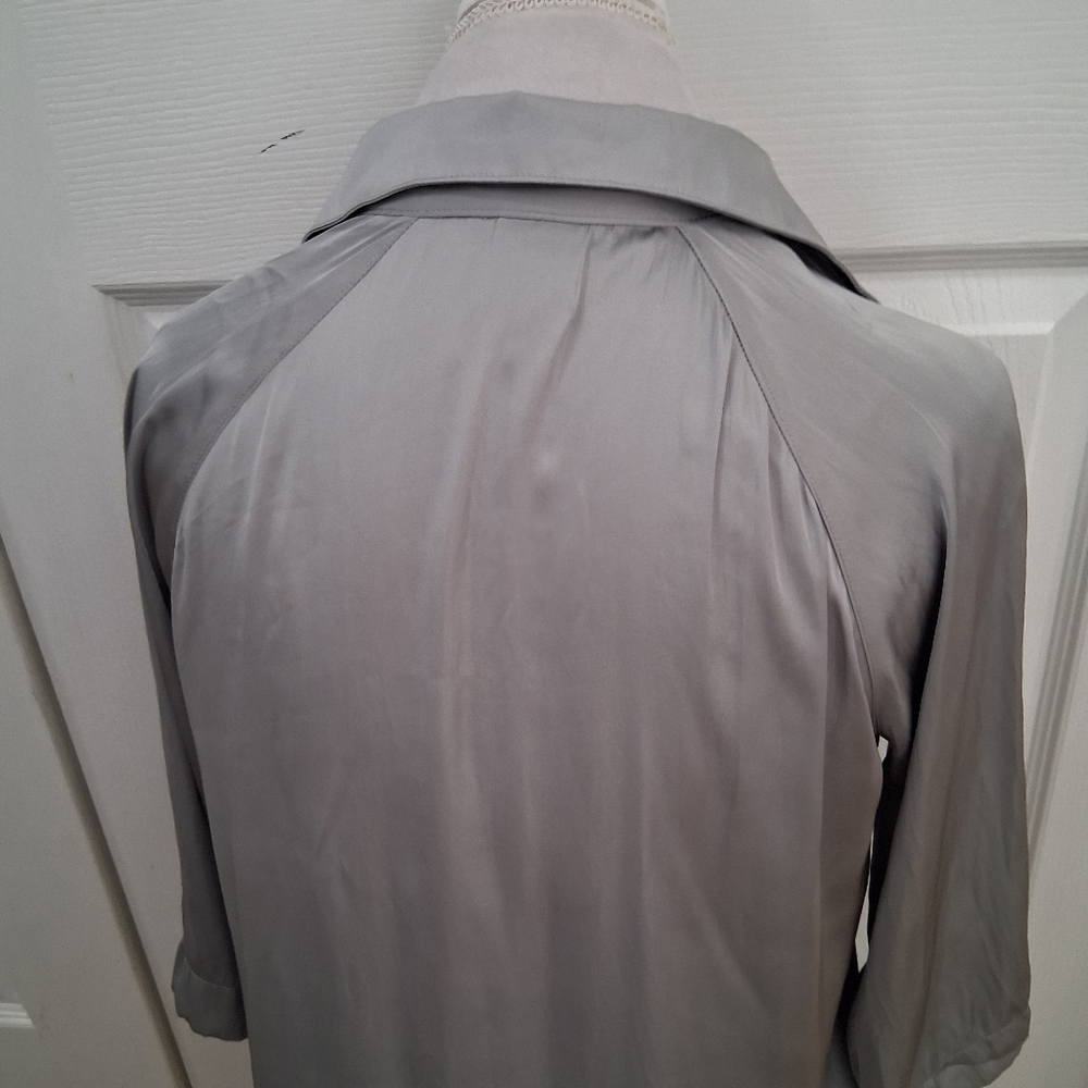 NWT Worthington Gray Shiny Button Down Shirt Size XS - Picture 5 of 10